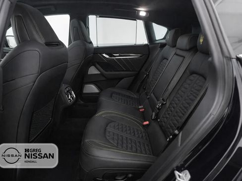 Used 2023 Maserati Levante Modena AWD/4WD image 10