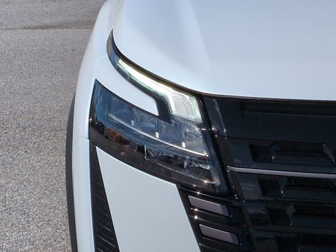 New 2026 Nissan Pathfinder SV image 11