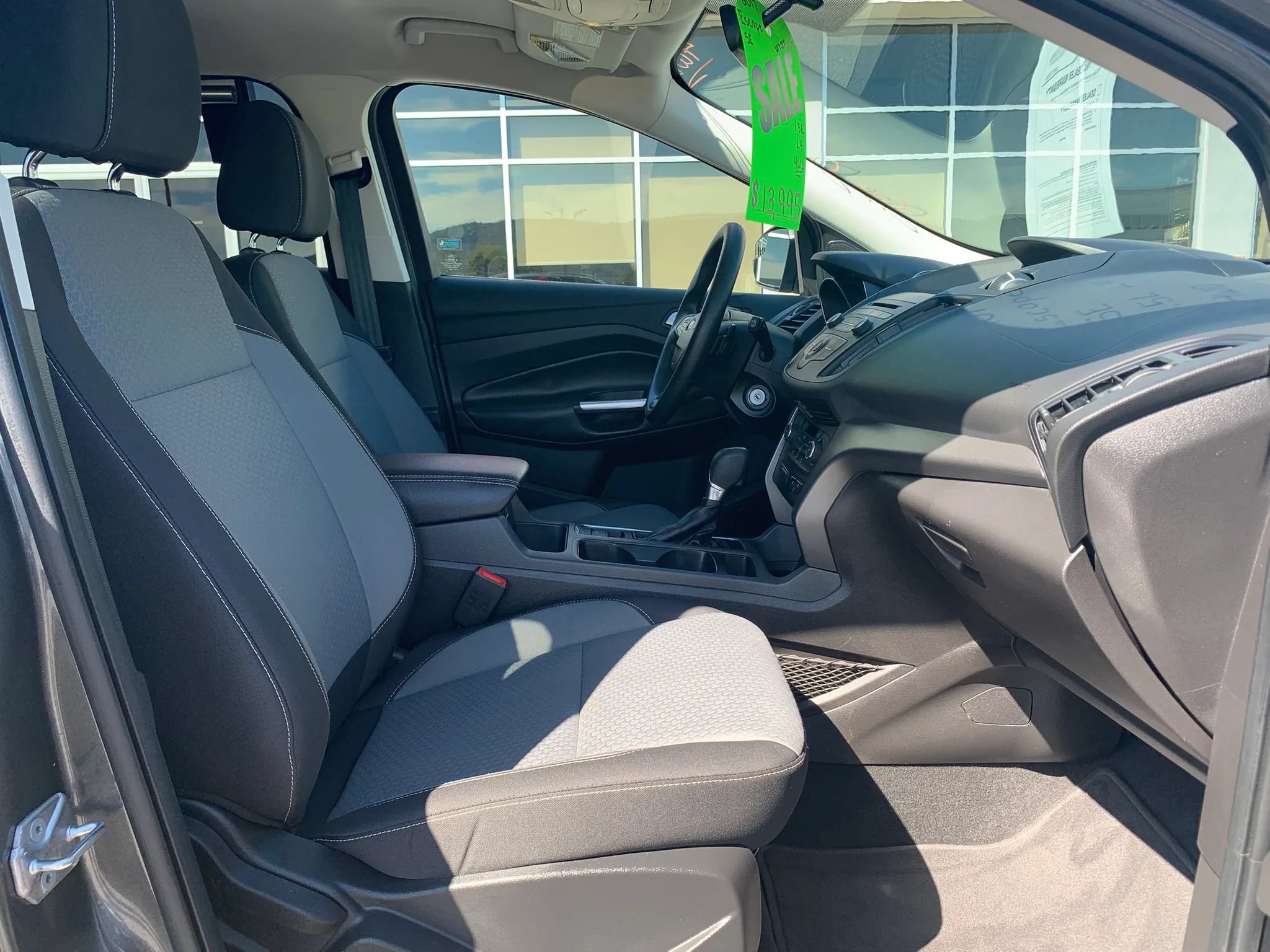 Used 2017 Ford Escape SE AWD/4WD image 23