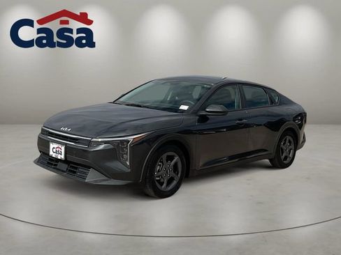 Certified 2025 Kia K4 FWD image 1