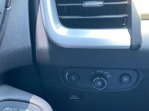 Used 2021 GMC Terrain SLT w/ Infotainment Package II FWD image 14