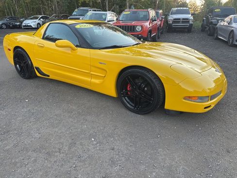 Used 2003 Chevrolet Corvette Z06 w/ Memory Package, 3 Drivers image 6