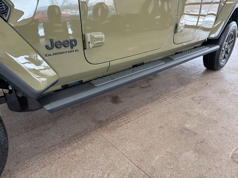 New 2026 Jeep Gladiator Sport image 5