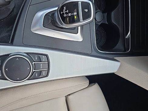 Used 2018 BMW 328d xDrive Wagon AWD/4WD image 21