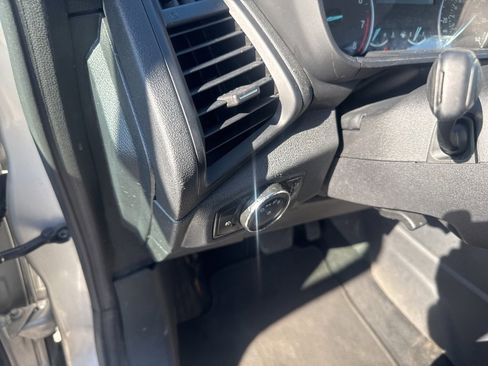 Used 2019 Ford EcoSport SE w/ SE Convenience Package image 14