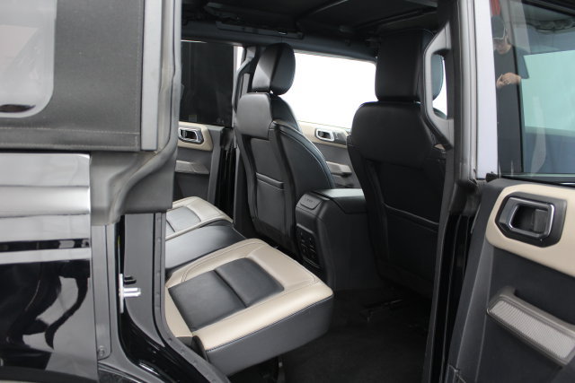 Used 2023 Ford Bronco Wildtrak AWD/4WD image 25