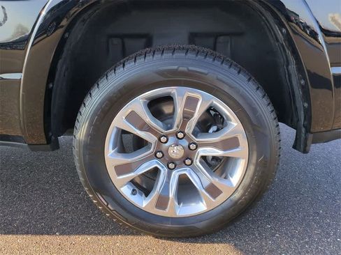 Used 2022 RAM 1500 Limited image 6