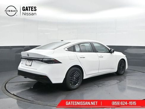 New 2026 Nissan Sentra SV w/ SV Convenience Package image 2