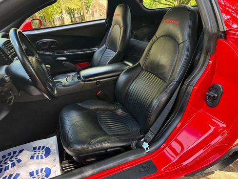 Used 2002 Chevrolet Corvette Z06 w/ Memory Pkg image 49