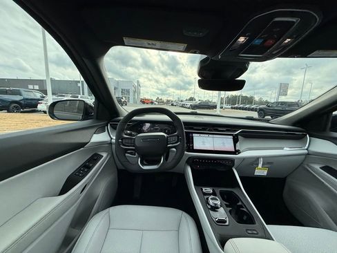 New 2026 Jeep Cherokee Limited image 13