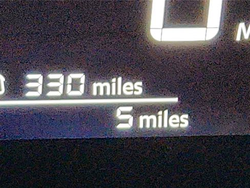 Used 2025 Nissan Kicks SV image 27