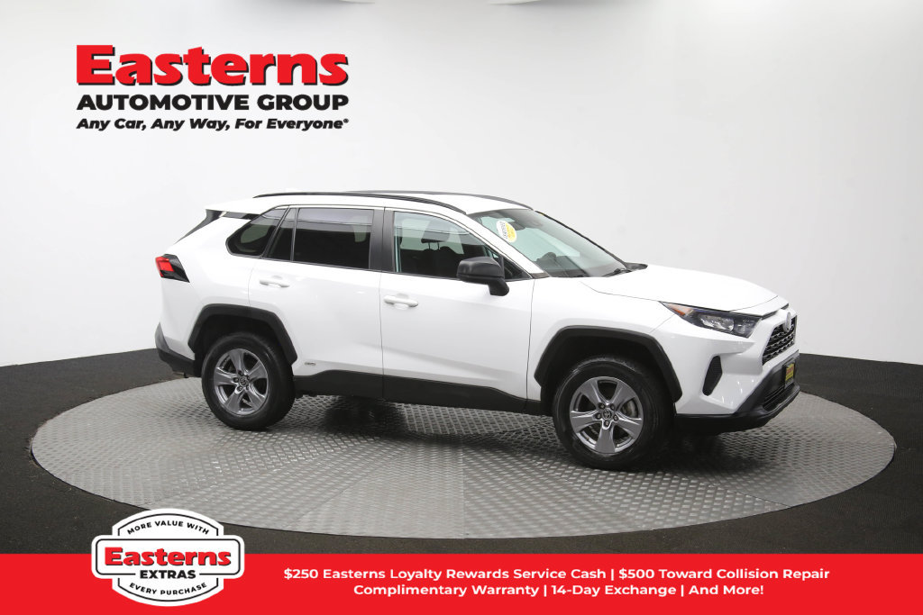 Used 2022 Toyota RAV4 LE AWD/4WD image 49