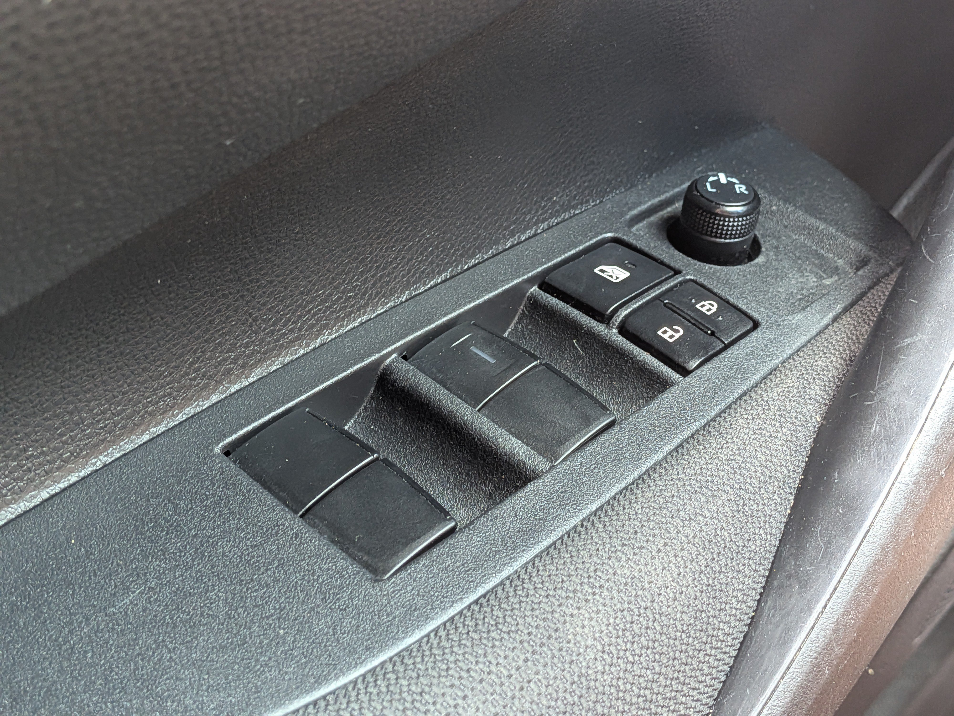 Used 2023 Toyota Corolla LE FWD image 21