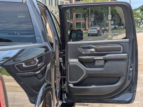 Used 2020 RAM 1500 Laramie RWD image 11