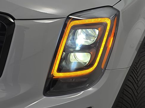 Used 2022 Kia Telluride SX w/ Nightfall Edition Package image 33