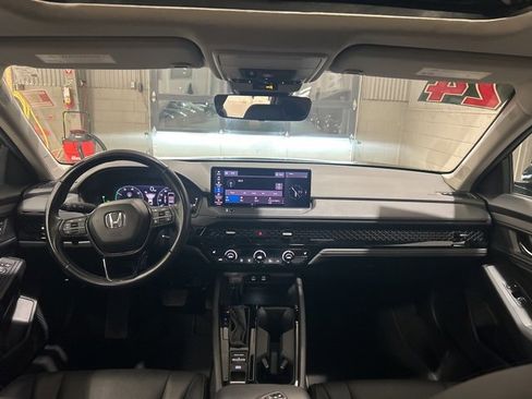 Used 2024 Honda Accord EX-L image 14