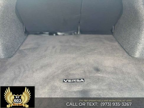 Used 2023 Nissan Versa SV FWD image 7
