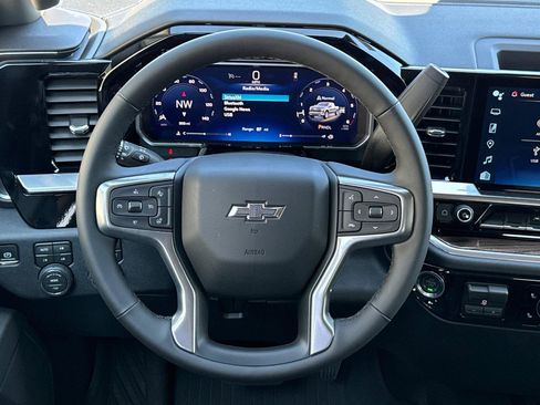 New 2026 Chevrolet Silverado 1500 RST w/ Dark Appearance Package AWD/4WD image 19