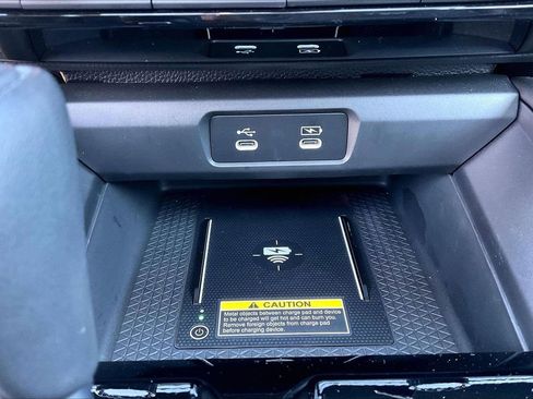 Used 2024 Honda Accord Touring image 19