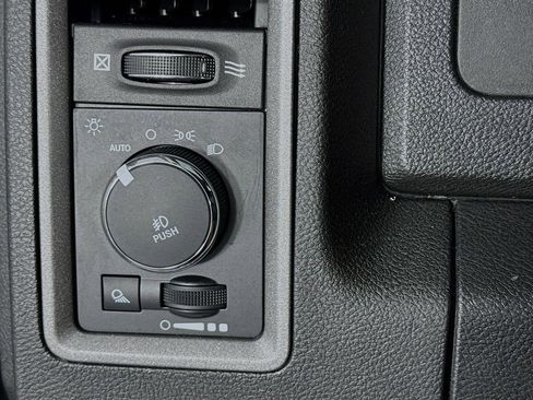 Used 2022 RAM 1500 Express w/ Express Value Package RWD image 15