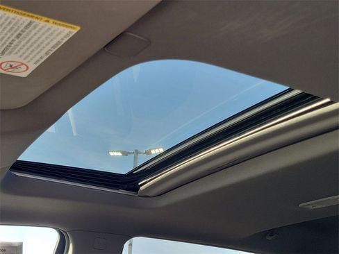 Certified 2022 GMC Sierra 2500 Denali w/ Denali Ultimate Package image 19