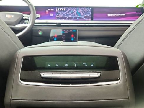 Used 2026 Cadillac Escalade Sport w/ LPO, ONYX Package AWD/4WD image 42