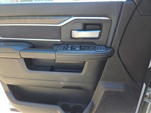 Used 2024 RAM 3500 Big Horn AWD/4WD image 14
