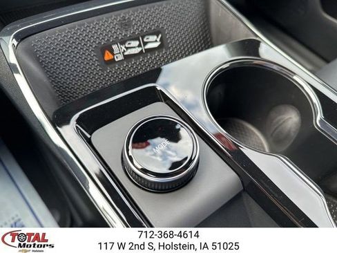 New 2026 Chevrolet Equinox RS w/ Convenience Package III AWD/4WD image 19