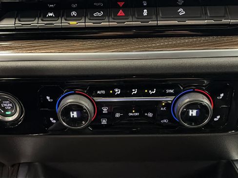 Certified 2022 Chevrolet Silverado 1500 RST image 17