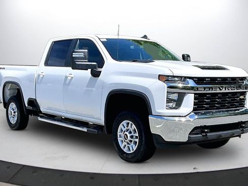 Used 2023 Chevrolet Silverado 2500 LT AWD/4WD image 2