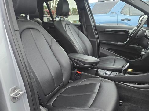 Used 2021 BMW X1 xDrive28i AWD/4WD image 10