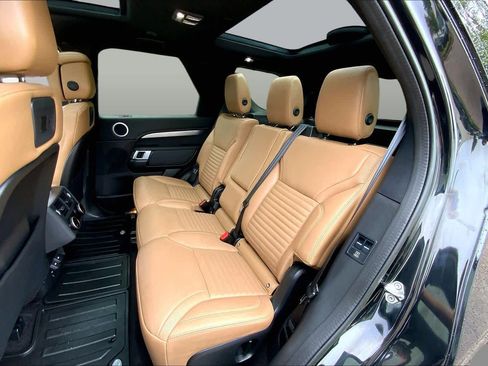 Used 2023 Land Rover Discovery HSE R-Dynamic AWD/4WD image 20