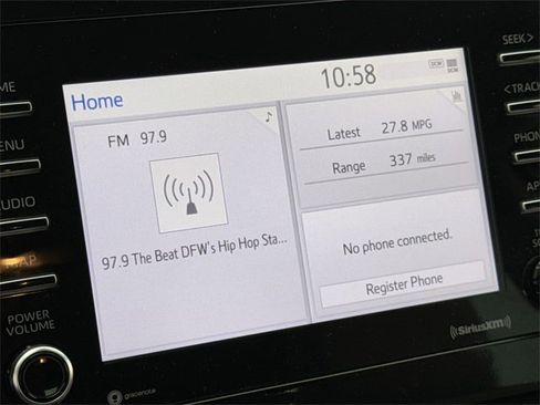 Used 2023 Toyota Camry SE image 18