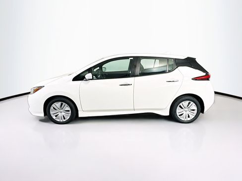 Used 2025 Nissan Leaf S FWD image 4