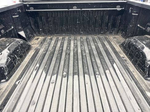 Used 2022 Chevrolet Silverado 1500 LT image 18