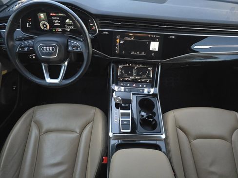 Used 2022 Audi Q7 2.0T Premium w/ Convenience Package image 5