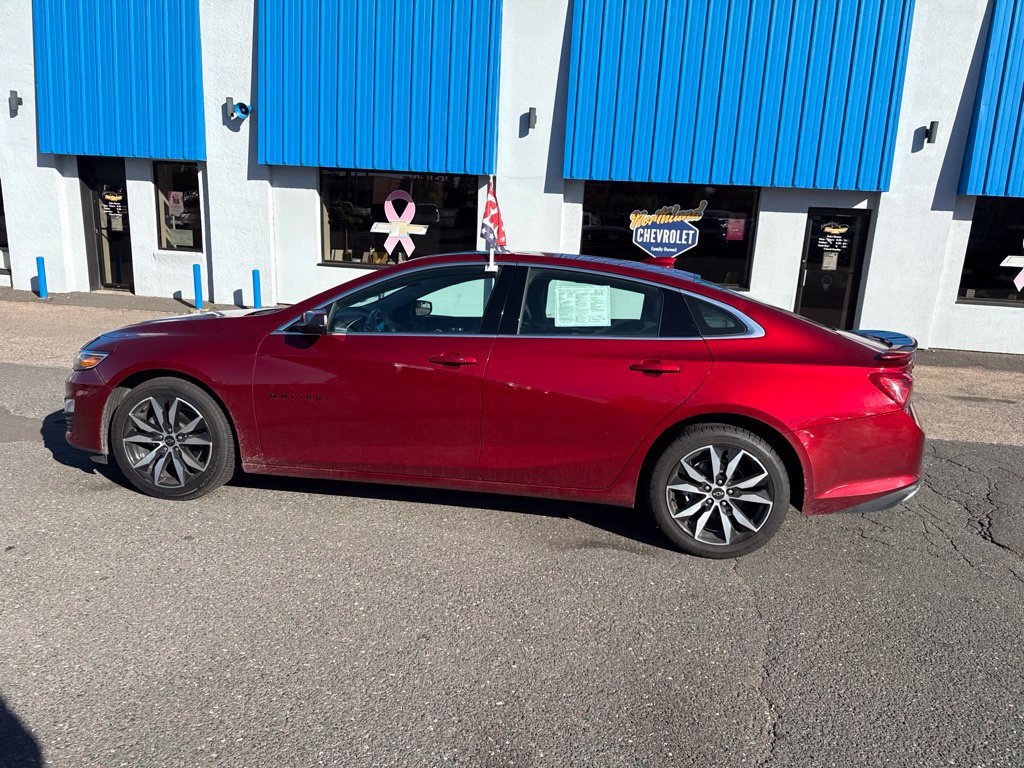 Used 2024 Chevrolet Malibu RS FWD image 17