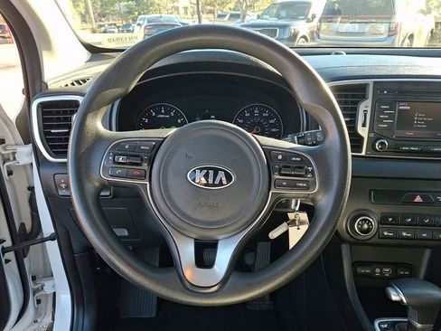 Used 2019 Kia Sportage LX image 19