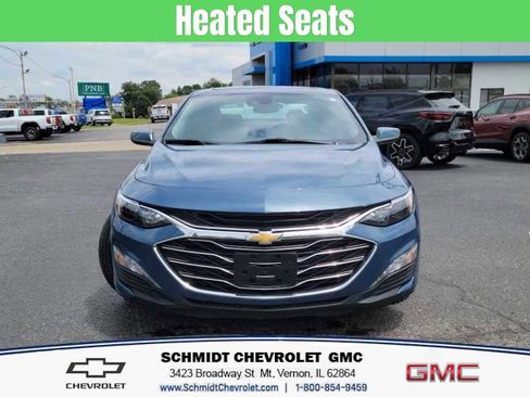 Used 2024 Chevrolet Malibu LT image 2