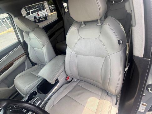 Used 2020 Acura MDX w/ Technology Package FWD image 14