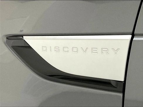 Used 2019 Land Rover Discovery HSE AWD/4WD image 29