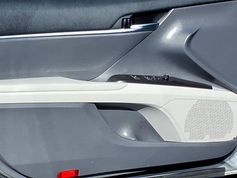 Certified 2023 Toyota Camry SE image 13