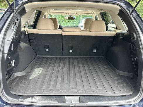 Used 2018 Subaru Outback 2.5i Premium AWD/4WD image 23