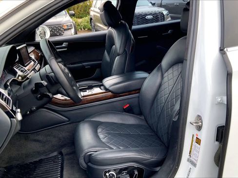 Used 2015 Audi A8 L 4.0T w/ Premium Package image 7