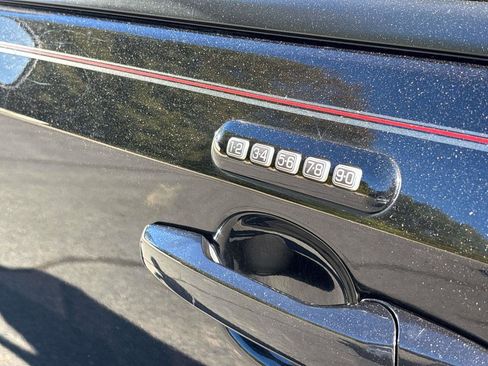 Used 2013 Ford Edge Sport w/ Vision Pkg image 6