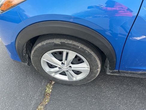 Used 2024 Nissan Kicks S image 16