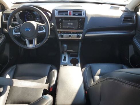 Used 2017 Subaru Outback 2.5i Limited image 21
