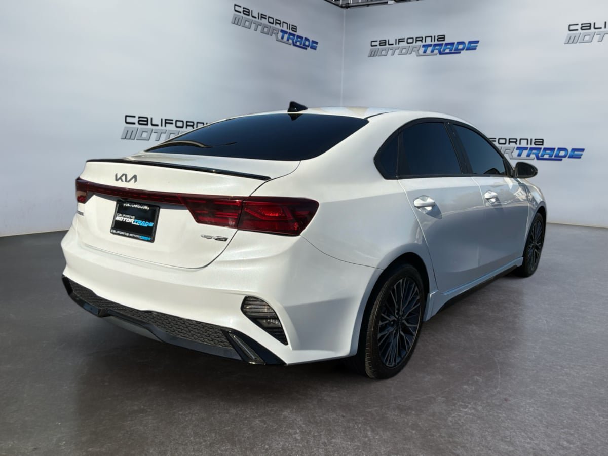 Used 2024 Kia Forte GT-Line FWD image 5