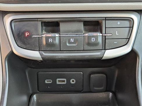 Used 2022 GMC Terrain SLE w/ Driver Convenience Package image 12