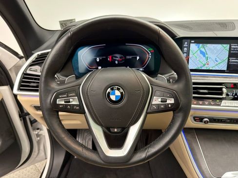 Used 2022 BMW X5 xDrive40i w/ Parking Assistance Package image 13